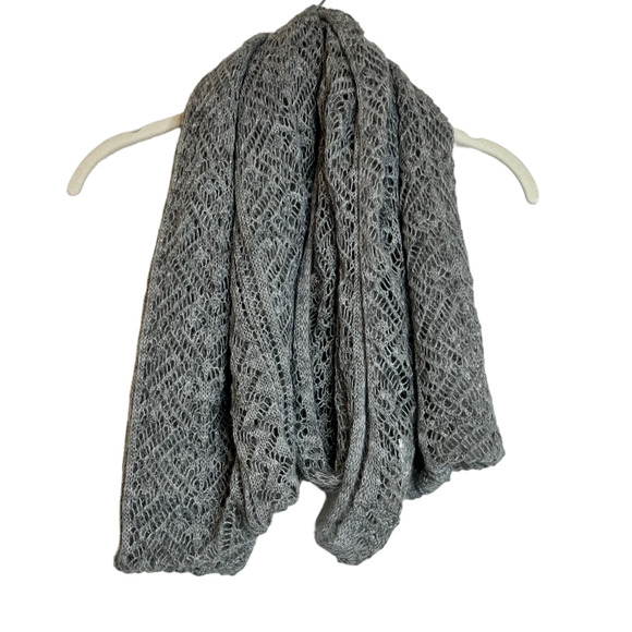 H&M Womens Infinity Scarf Gray Acrylic Open Knit - Picture 1 of 4